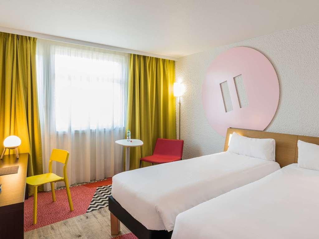 Ibis Styles Lyon Bron Eurexpo Hotell Rum bild